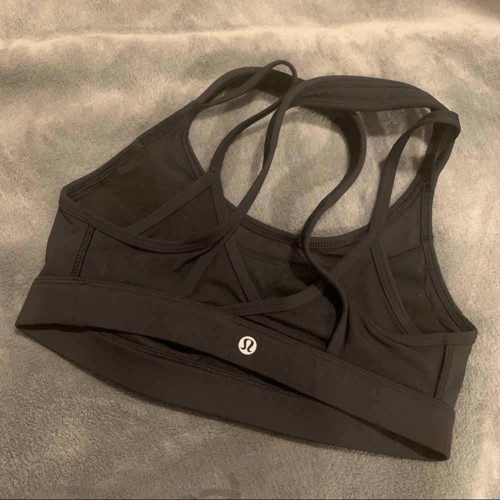 lululemon sports bra